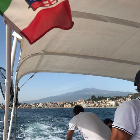 Corso Umberto Piazza Duomo Lejlighed Taormina Eksteriør billede